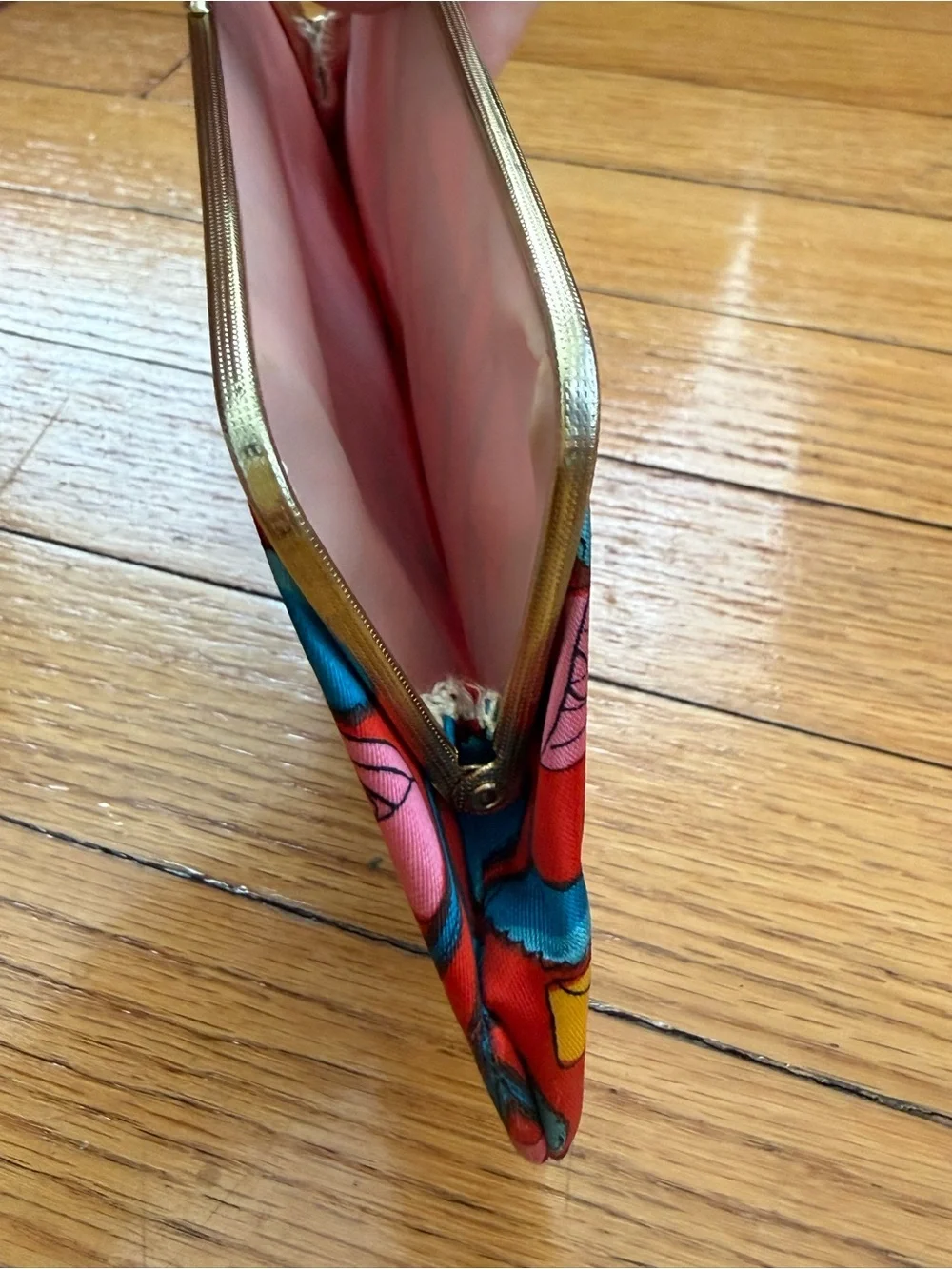 Vintage Red Floral Print Frame Clutch Wallet - Women's Accessory
